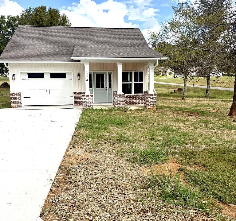 1st image of 114 Honeysuckle Ln
