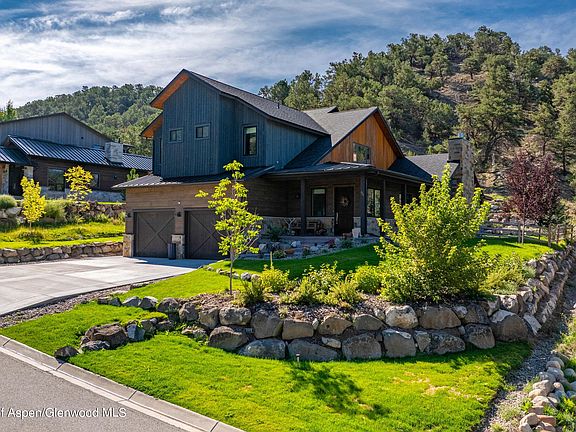 3rd image of 64 Cliff Rose Way