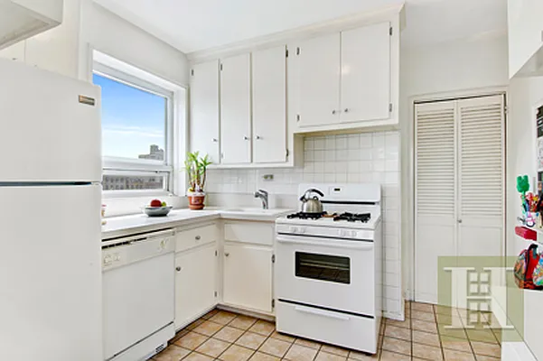 Sold by Halstead Real Estate | media 13