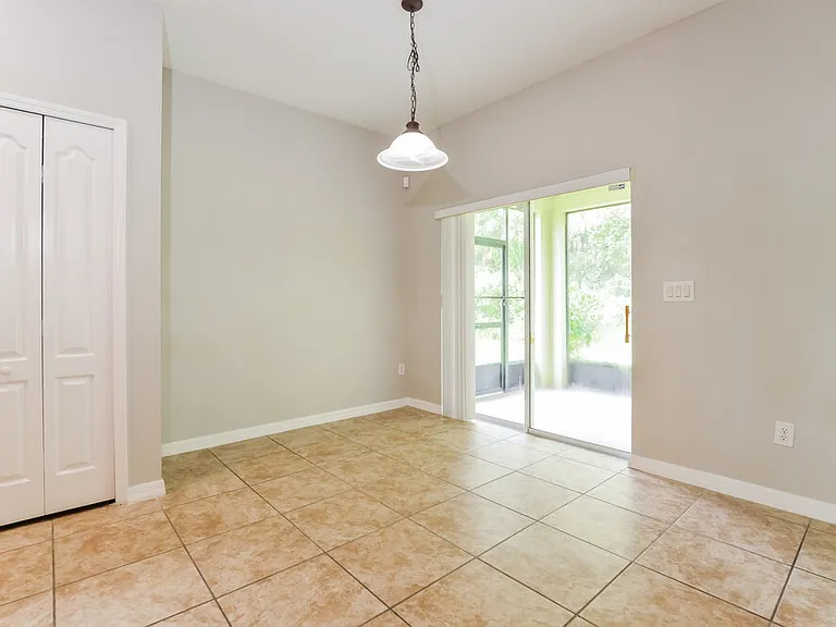 416 Marathon Ln — Photo 6