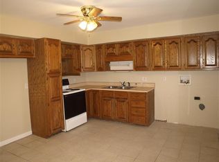 1700 Commonwealth Dr, Xenia, OH 45385