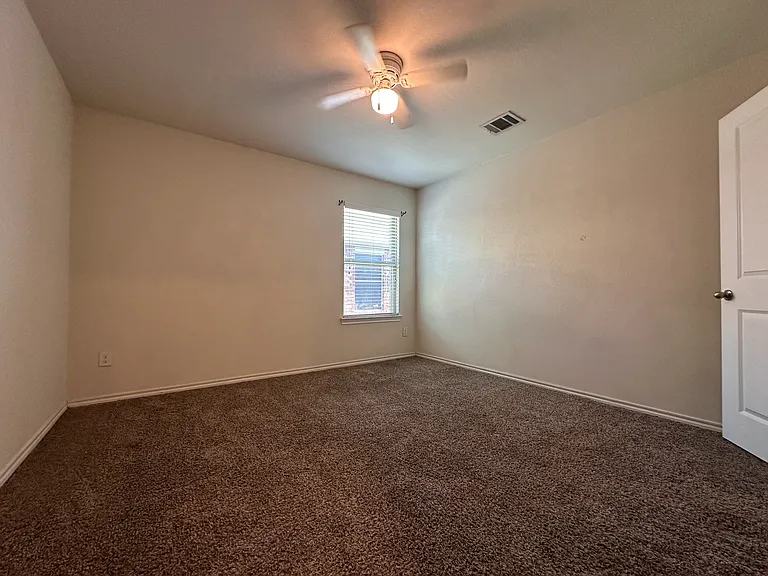 804 Meadow Wood Ln — Photo 13