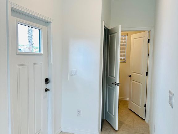 4th image of 9703 Ashworth Pl