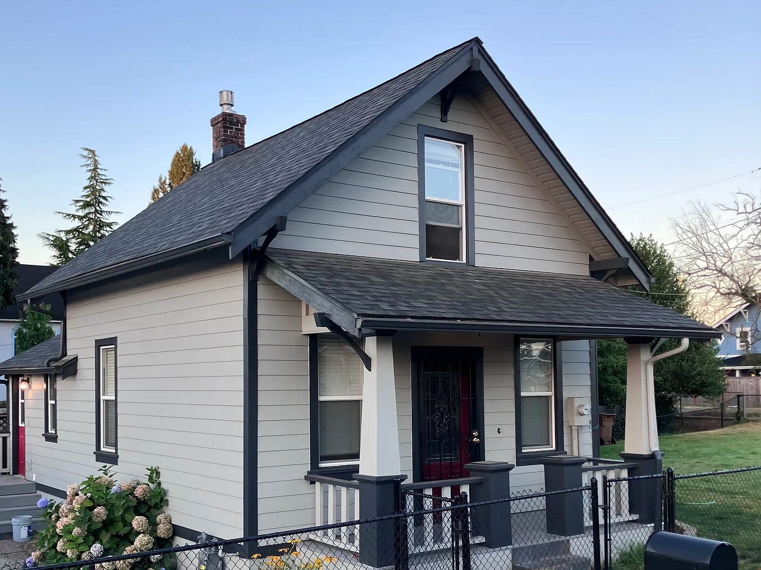 2 bed, 1060 sqft, $2,200 — Photo 1