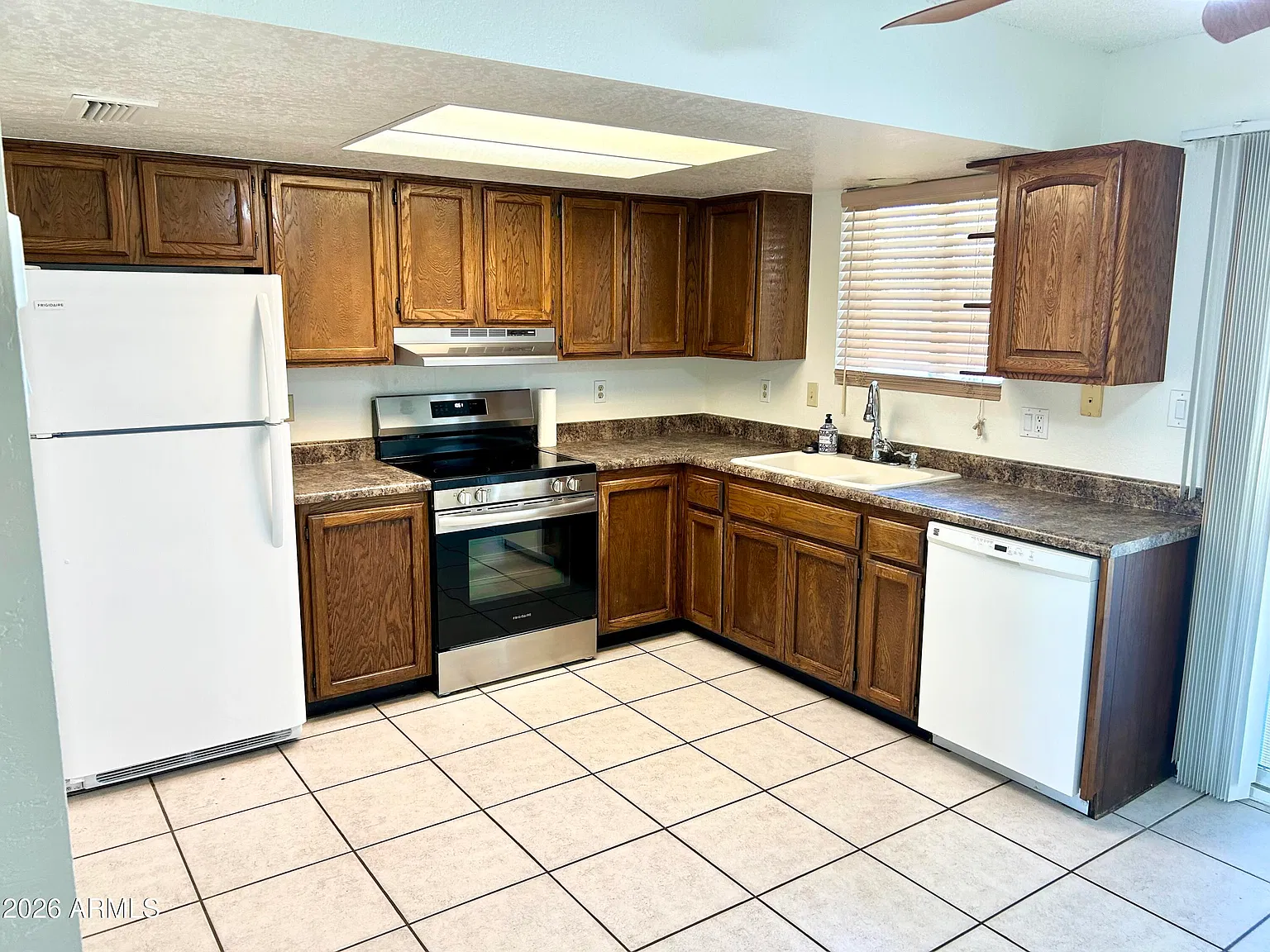 2 bed, 1.5 bath, 941 sqft, $1,500 — Photo 4