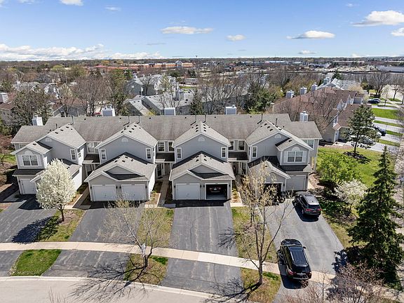 3rd image of 295 Glen Leven Ct #295