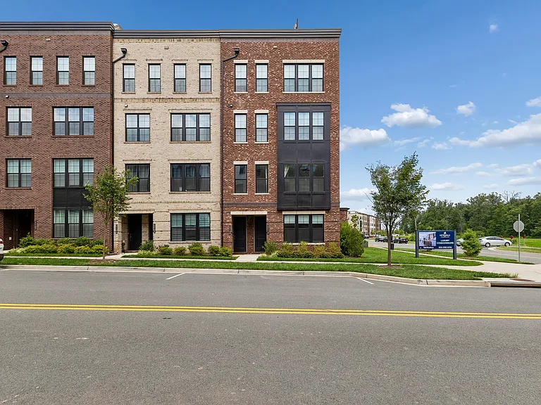 22110 Midmoore Dr #4215 — Photo 1