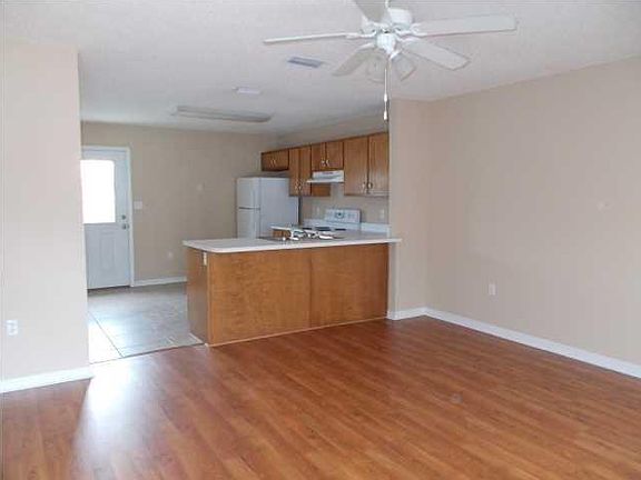 2nd image of 2053 Sunvista Ln