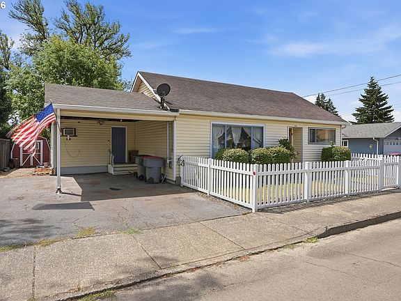 3rd image of 730 E Main St