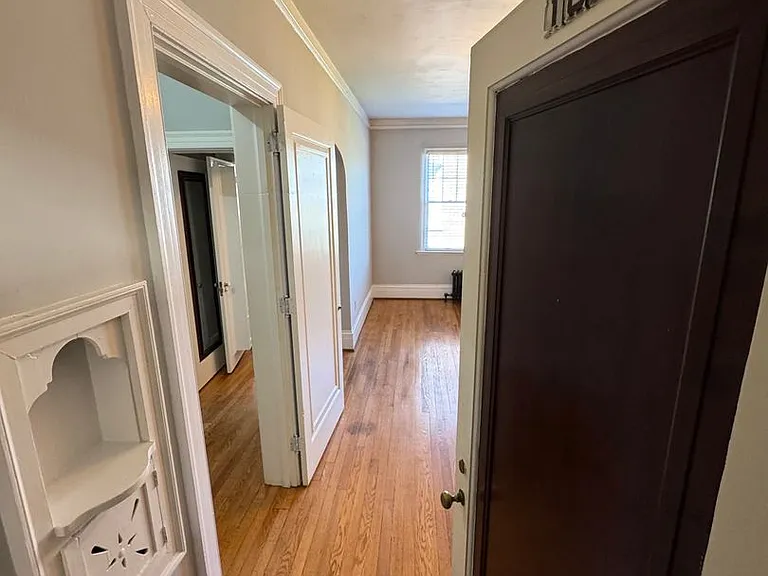 Gray Court Apartments — Photo 20