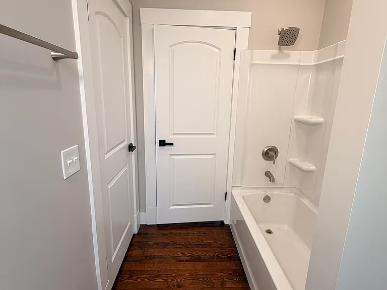 4730 Walter St — Photo 11