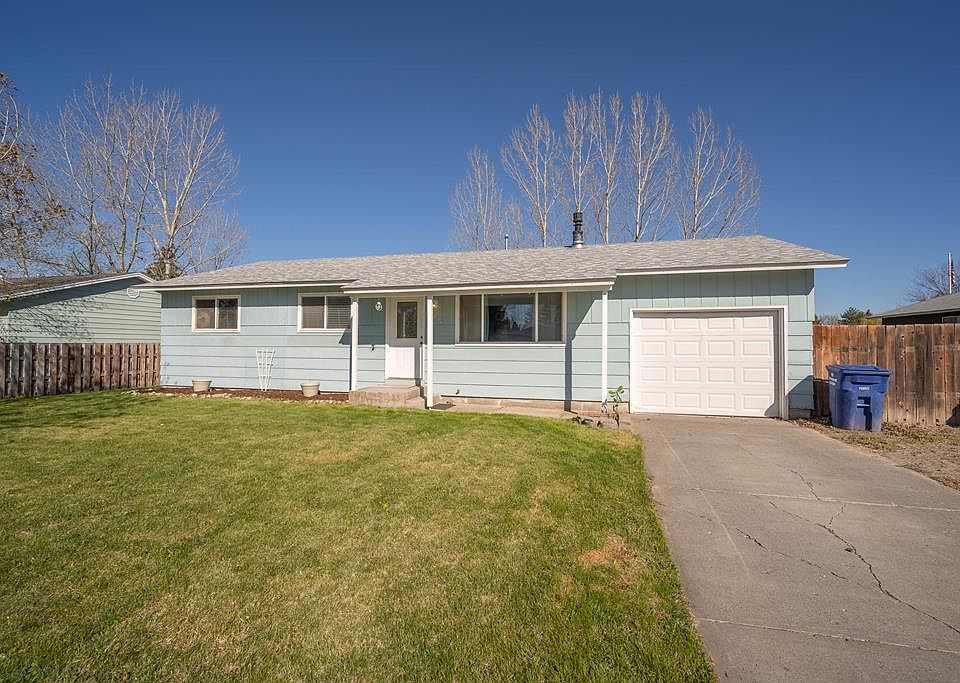1st image of 645 N Crimson Dr