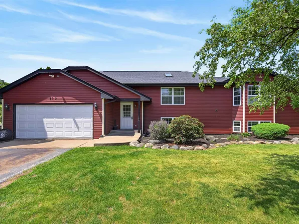 513 Pembroke Rd SW, Poplar Grove, IL 61065