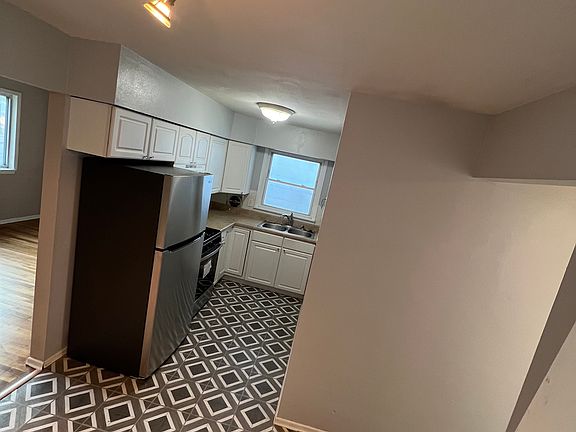 3rd image of 6486 Dale Ave