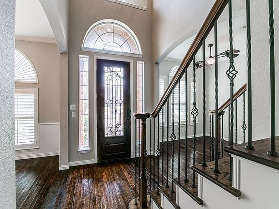 3rd image of 3014 Abbey Ln