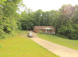 8219 Rosewood Dr, Ashland, KY 41102