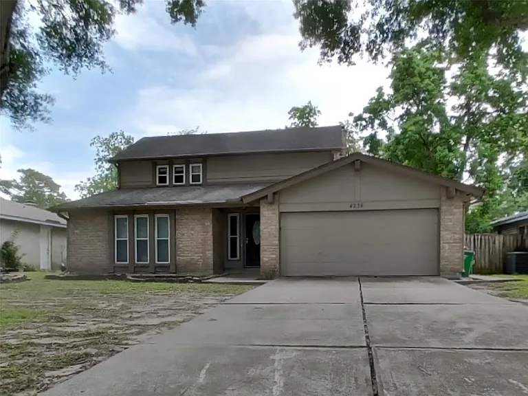 4238 Burkegate Dr — Photo 1
