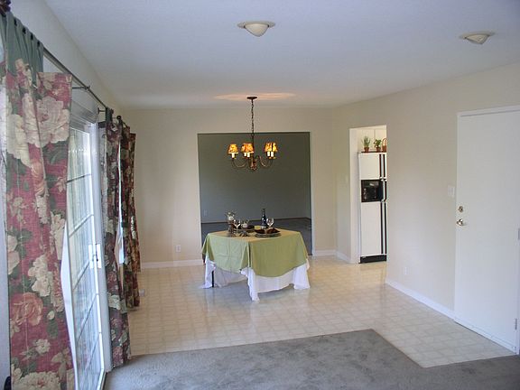 5th image of 187 Roan Dr