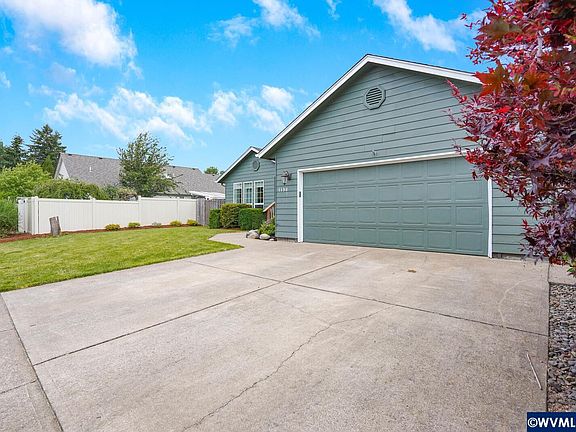 3rd image of 1198 Lori Ln E