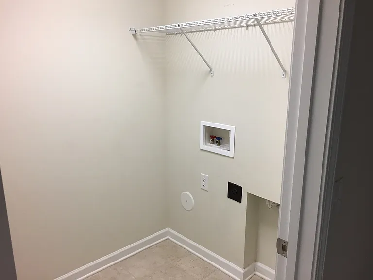 6441 Silver Star Ln — Photo 9