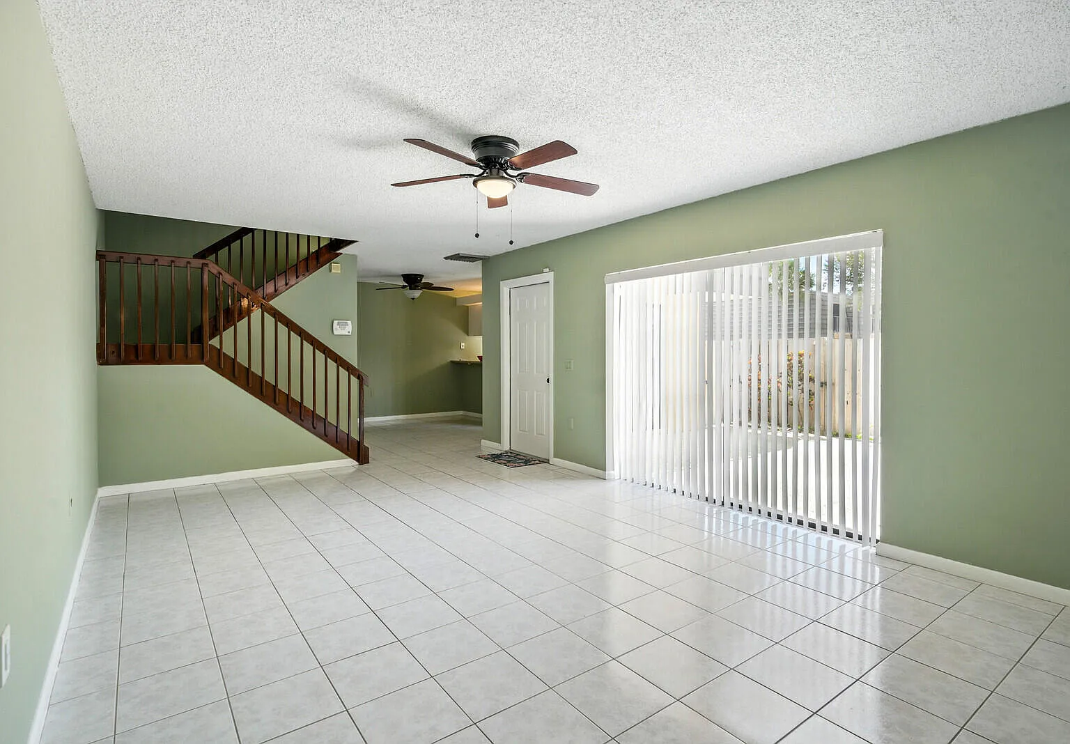 2 bed, 2.5 bath, 1236 sqft, $2,250 — Photo 4