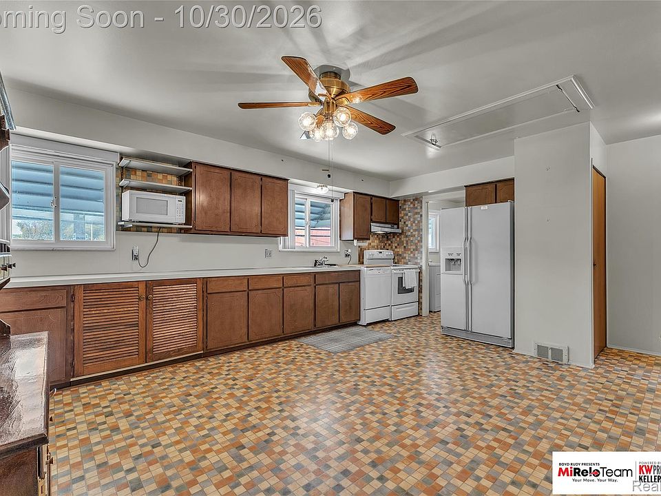 21515 Broadway St, photo 5