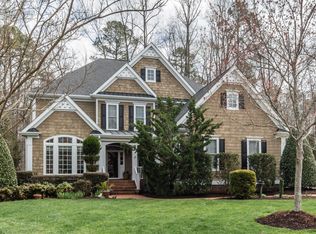 201 Colfax Dr, Chapel Hill, NC 27516