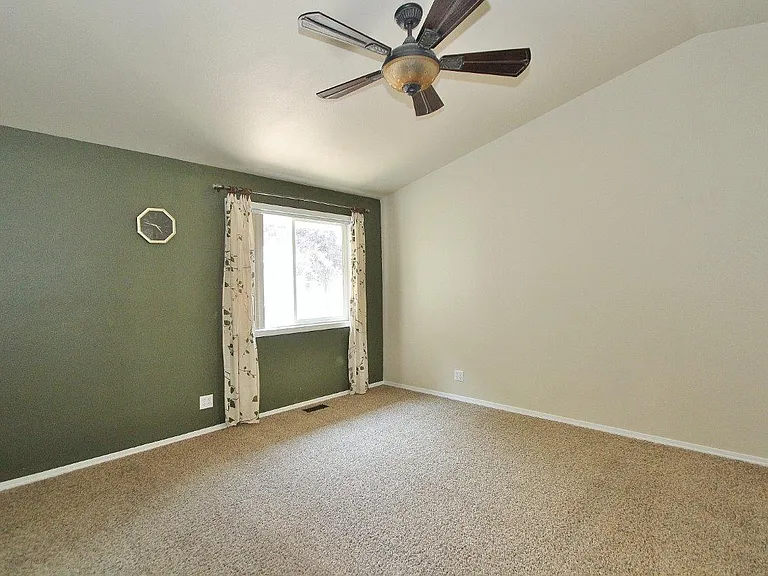 6153 N Portsmouth Ave — Photo 8