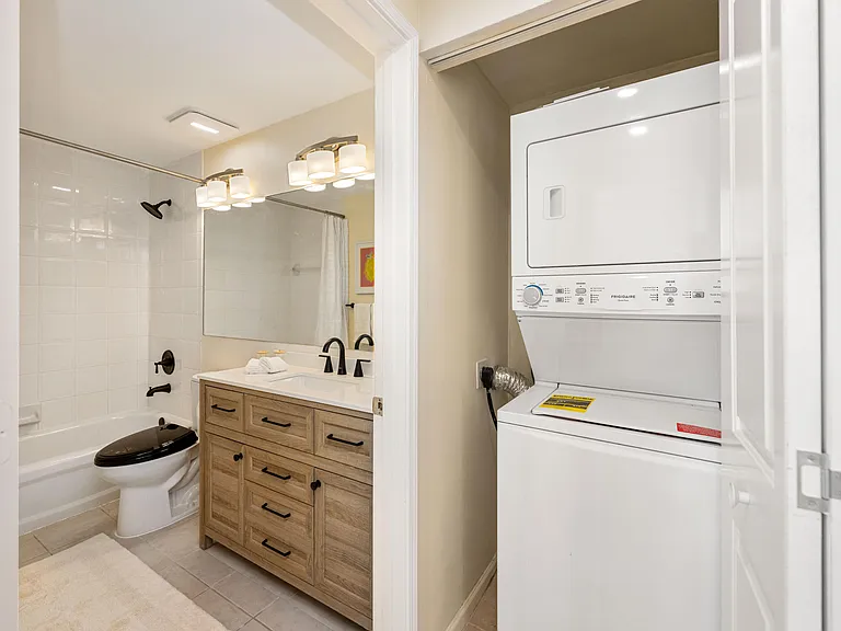 651 Okeechobee Blvd #1107 — Photo 12