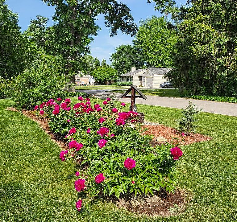 1st image of 24 Johns Woods Dr