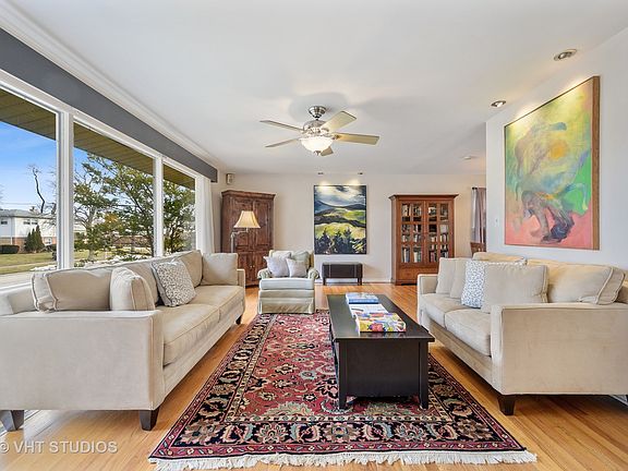 4th image of 829 Lacrosse Ave