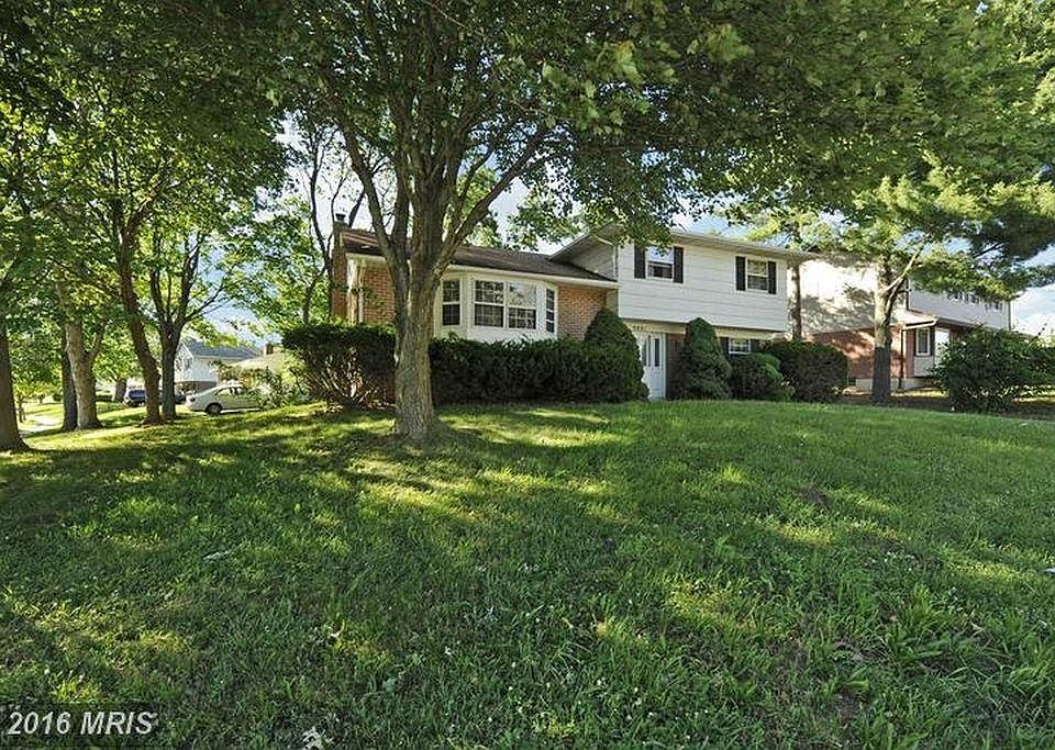 2nd image of 9801 Clanford Rd