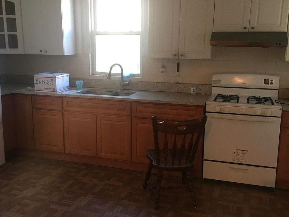 1st image of 149-19 Elm Ave Floor 1