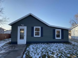 711 Halley Ave, Rapid City, SD 57701