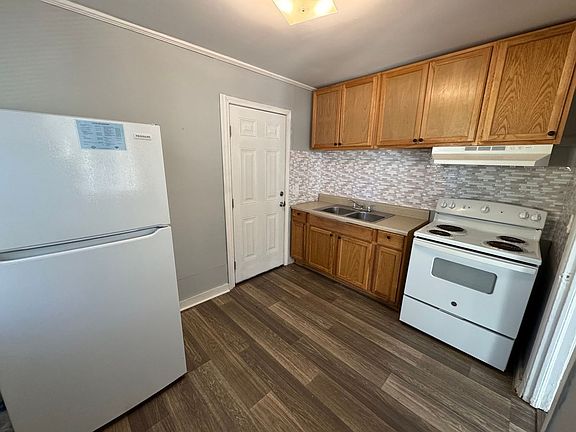 5th image of 335 Hill Ave NW #A