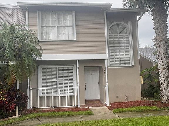 3rd image of 12204 NW 36th Pl