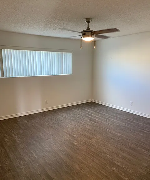 Park Cerritos Apartments — Photo 2