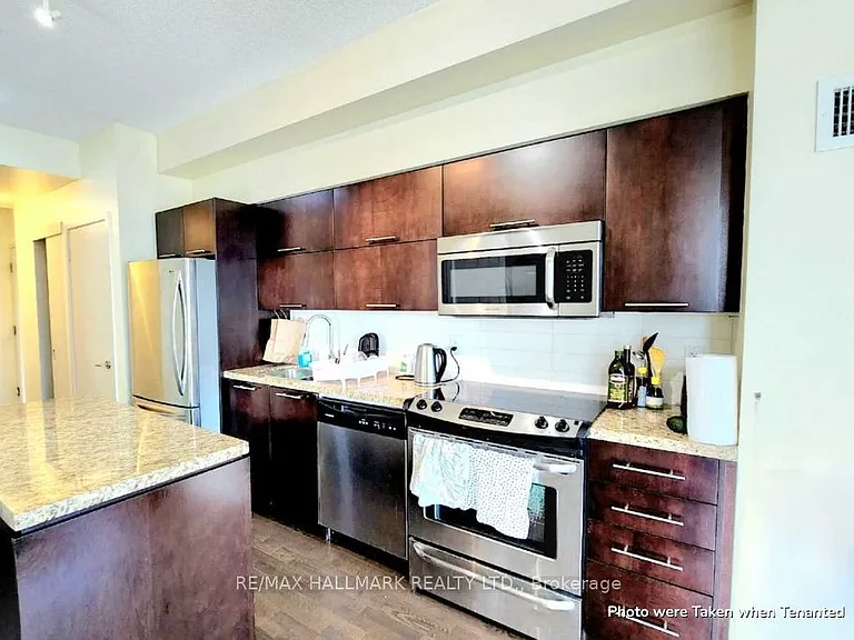 126 Simcoe St #2703 — Photo 5