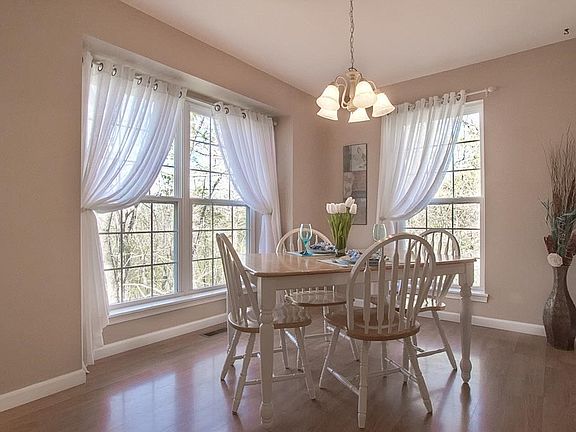 More great light and fantastic views in the spacious dining area.