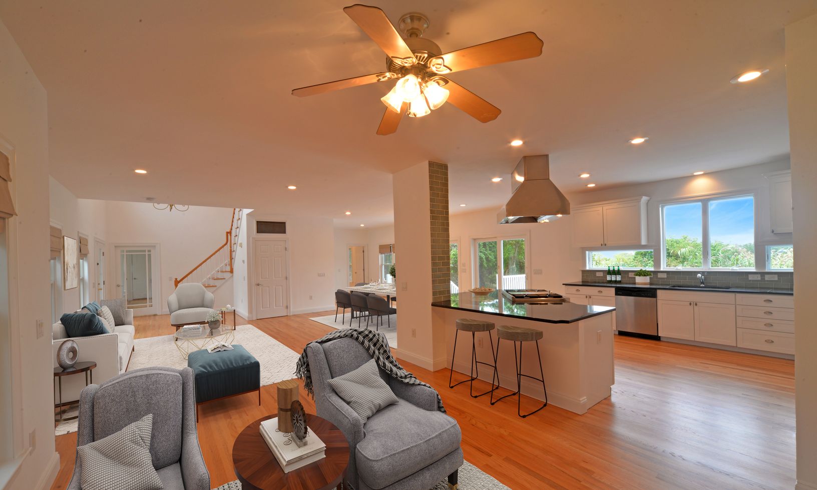  Open Floor Plan