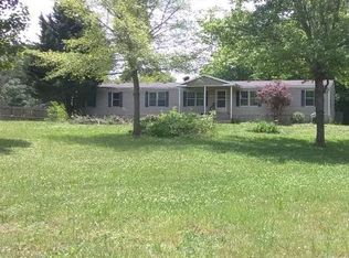 131 Midland Dr, Clarkesville, GA 30523