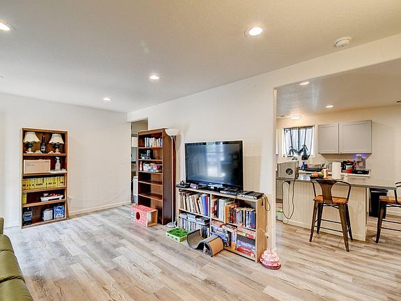 3rd image of 2211 C St NW