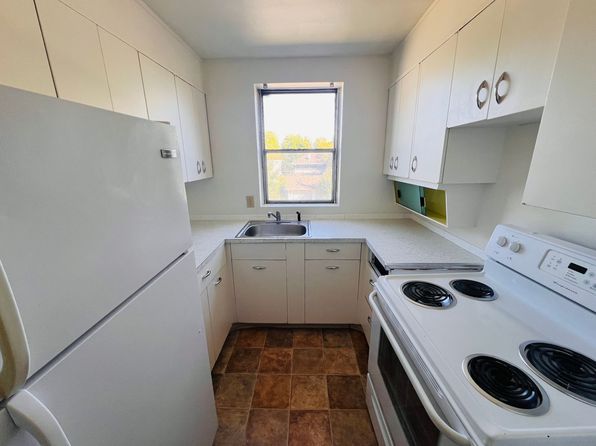 820 N Main St #9