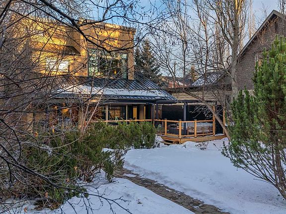 3rd image of 3016 W 7th St SW