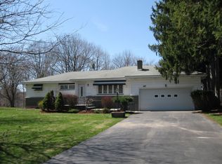 417 Bay View Rd, Irondequoit, NY 14609