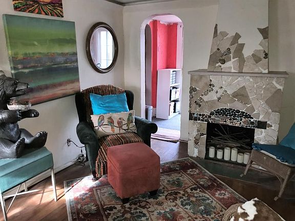 3rd image of 3524 Avenue B
