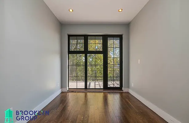 Rented by Brooklyn Group | media 16