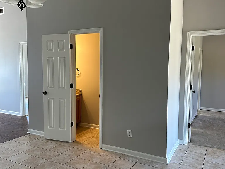 1067 Anchorage Rd — Photo 5