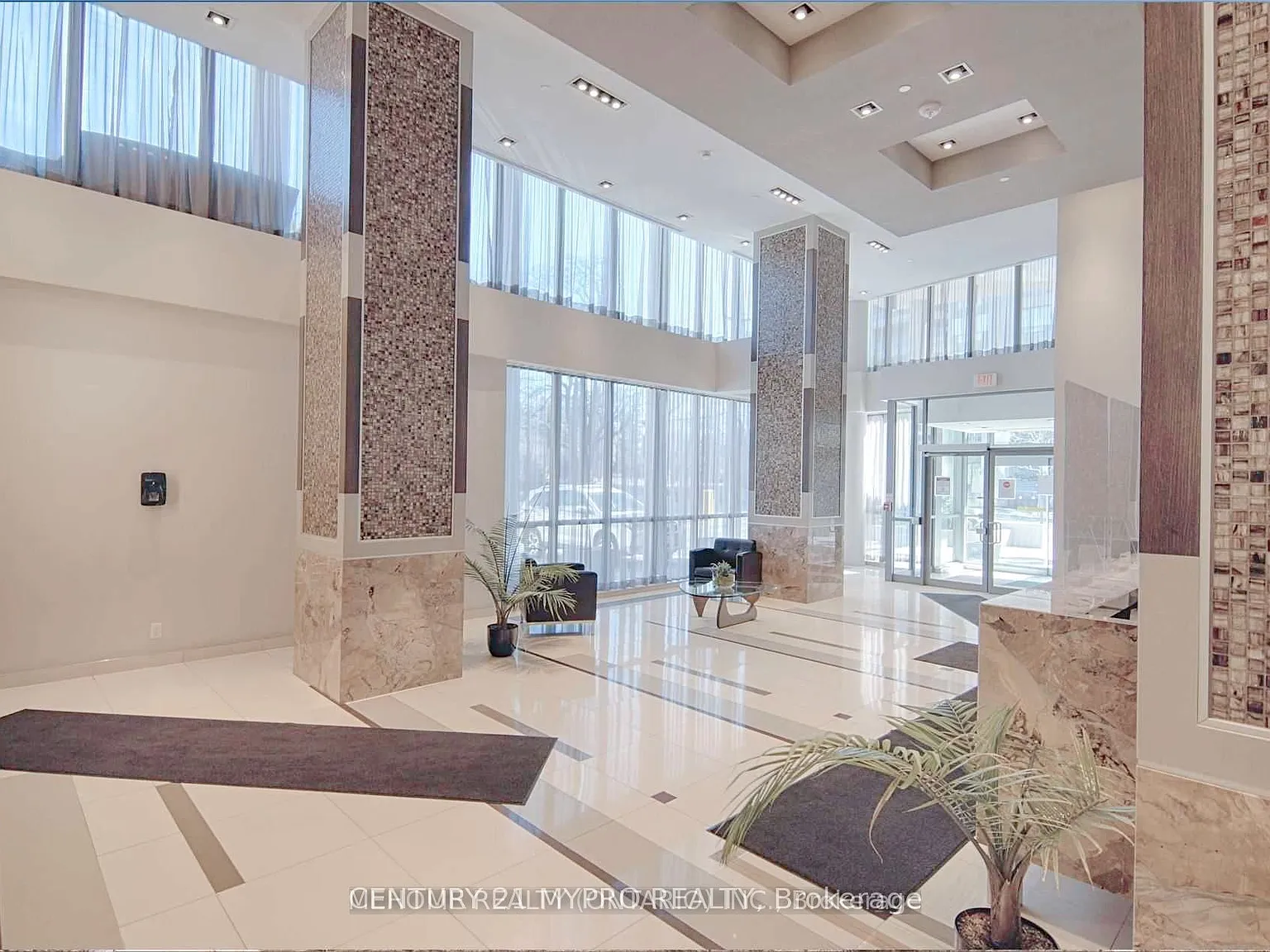 26 Norton Ave — Photo 2