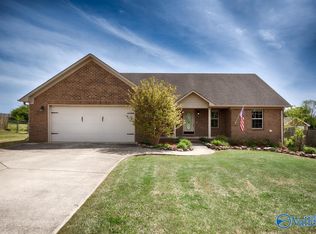 120 Hubert Rd, New Market, AL 35761